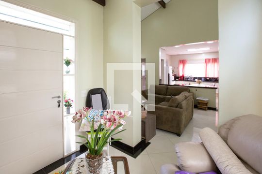hall de entrada de casa à venda com 3 quartos, 700m² em Lapa, São Paulo