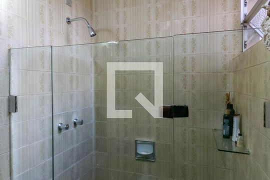 Banheiro do Quarto 1 de casa para alugar com 4 quartos, 400m² em Belvedere, Belo Horizonte