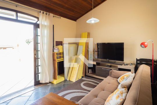 Sala de Tv de casa para alugar com 3 quartos, 220m² em Nova Petrópolis, São Bernardo do Campo