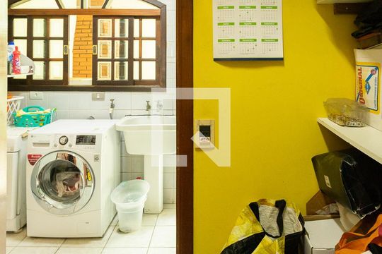 Quarto de Serviço de casa para alugar com 3 quartos, 220m² em Nova Petrópolis, São Bernardo do Campo