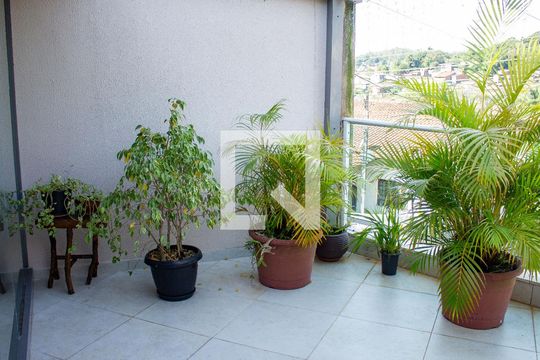 Área comum - Churrasqueira de casa para alugar com 5 quartos, 250m² em Roncon, Ribeirão Pires