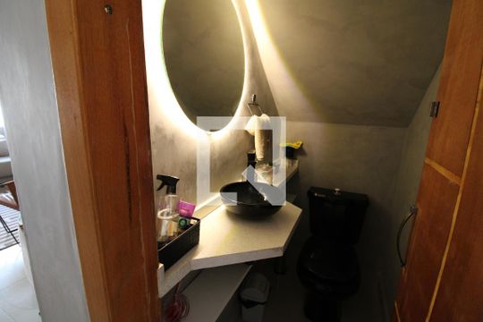 Lavabo de casa à venda com 4 quartos, 160m² em Vila Gustavo, São Paulo