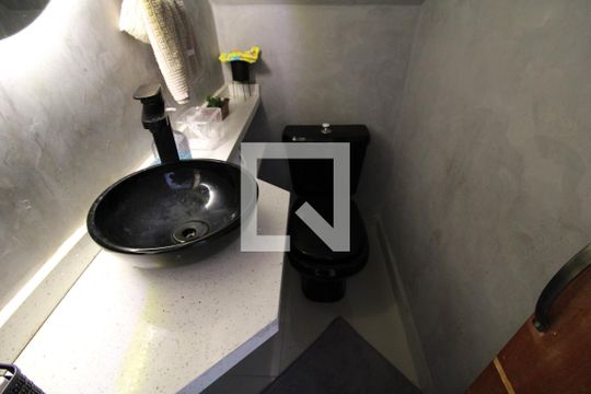 Lavabo de casa à venda com 4 quartos, 160m² em Vila Gustavo, São Paulo