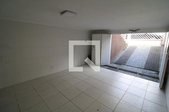 Garagem de casa à venda com 4 quartos, 160m² em Vila Gustavo, São Paulo