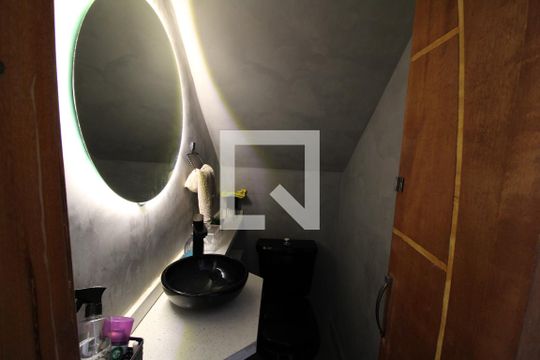 Lavabo de casa à venda com 4 quartos, 160m² em Vila Gustavo, São Paulo