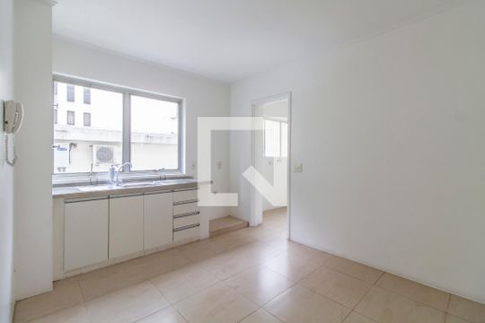Cozinha de apartamento para alugar com 3 quartos, 154m² em Paraíso, São Paulo