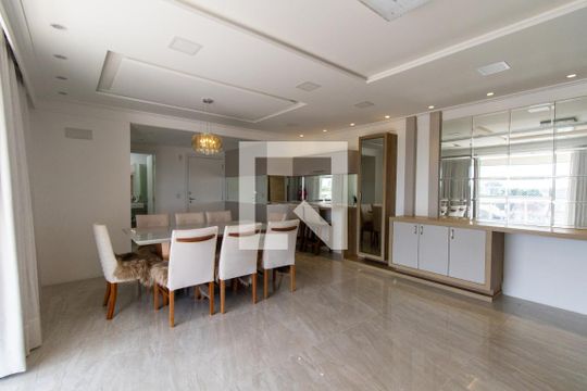 Sala de apartamento para alugar com 2 quartos, 121m² em Vila Izabel, Curitiba