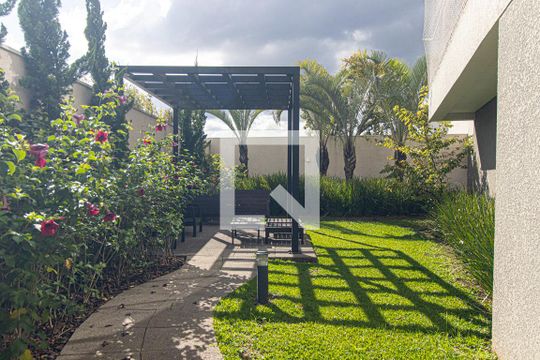 Área externa de apartamento para alugar com 2 quartos, 121m² em Vila Izabel, Curitiba