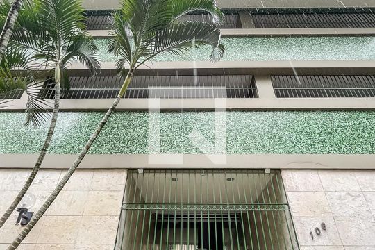 Fachada de apartamento à venda com 3 quartos, 200m² em Tijuca, Rio de Janeiro