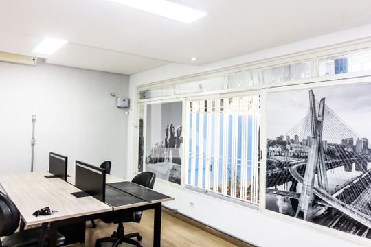 Casa à venda com 5 quartos, 250m² em Butantã, São Paulo