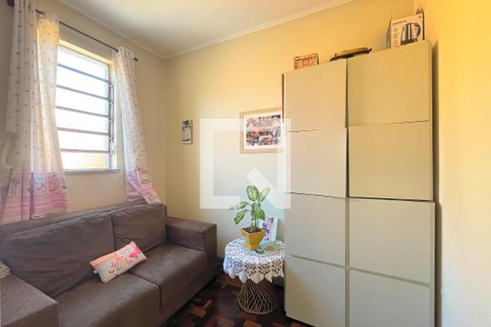Quarto de Serviço de apartamento à venda com 3 quartos, 117m² em Navegantes, Porto Alegre