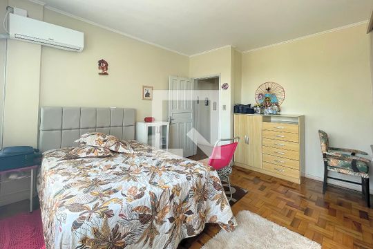 Quarto 1 de apartamento à venda com 3 quartos, 117m² em Navegantes, Porto Alegre