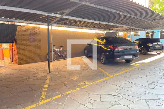 Garagem de apartamento à venda com 3 quartos, 117m² em Navegantes, Porto Alegre
