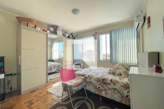Quarto 1 de apartamento à venda com 3 quartos, 117m² em Navegantes, Porto Alegre