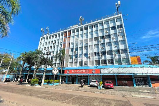 Fachada de apartamento à venda com 3 quartos, 117m² em Navegantes, Porto Alegre