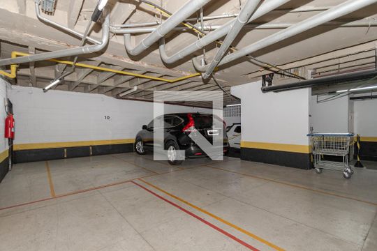 Garagem de apartamento à venda com 4 quartos, 380m² em Brooklin Paulista, São Paulo
