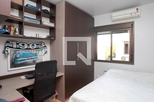 Quarto 2 de apartamento para alugar com 2 quartos, 65m² em Independência, Porto Alegre