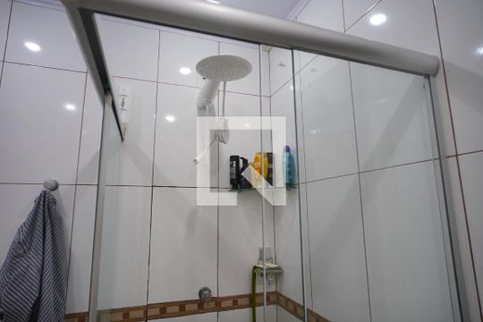 Banheiro de casa à venda com 3 quartos, 190m² em Parque Santa Fé, Porto Alegre