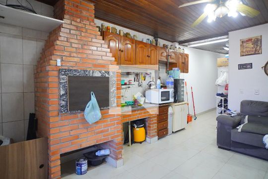 Churrasqueira de casa à venda com 3 quartos, 190m² em Parque Santa Fé, Porto Alegre