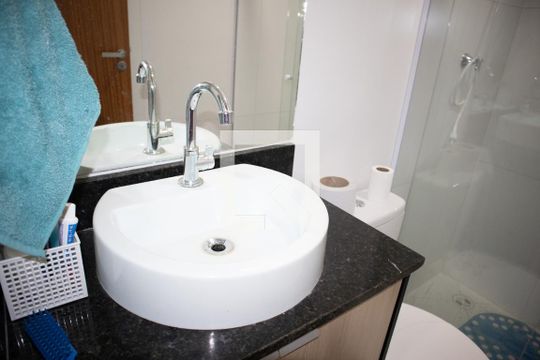 Banheiro de apartamento à venda com 0 quarto, 24m² em Vila Mazzei, São Paulo
