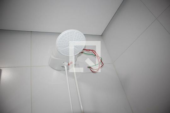 Banheiro de apartamento à venda com 0 quarto, 24m² em Vila Mazzei, São Paulo