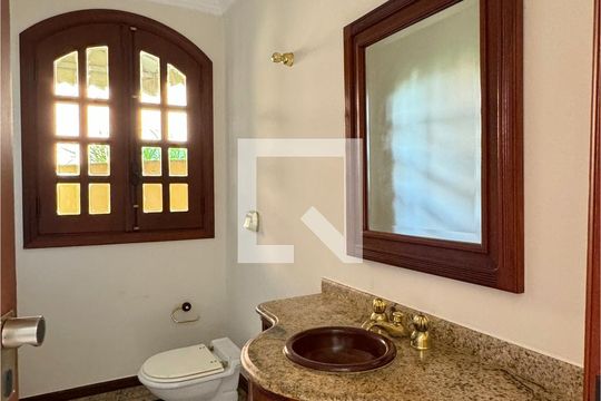 Lavabo de casa de condomínio à venda com 4 quartos, 630m² em Alphaville, Santana de Parnaíba