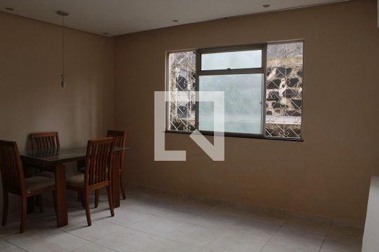 Sala de apartamento para alugar com 2 quartos, 60m² em Barreiras, Salvador