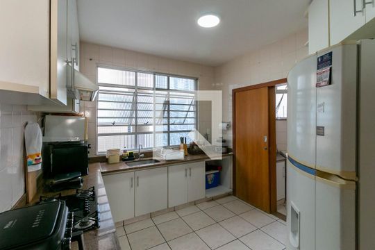 Cozinha de apartamento à venda com 4 quartos, 150m² em Buritis, Belo Horizonte