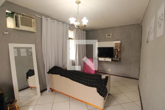 Casa à venda com 3 quartos, 0m² em Irajá, Rio de Janeiro