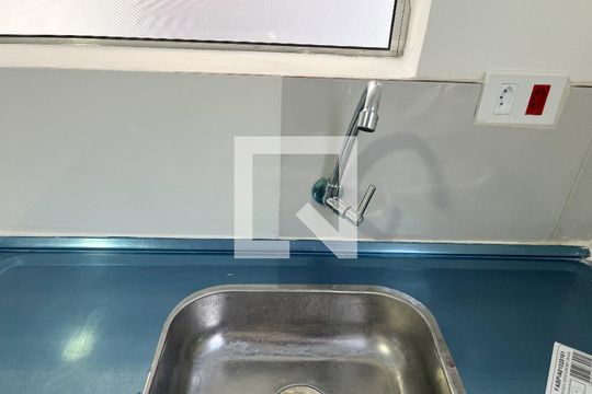 Cozinha de casa para alugar com 1 quarto, 28m² em Vila Santa Catarina, São Paulo