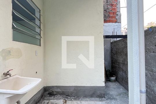 Área de Serviço de casa para alugar com 1 quarto, 28m² em Vila Santa Catarina, São Paulo