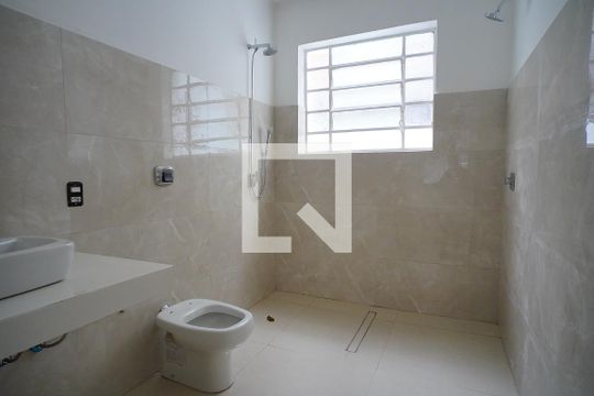 Banheiro suite de apartamento à venda com 2 quartos, 92m² em Rio Branco, Porto Alegre