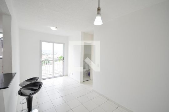 Sala de apartamento para alugar com 2 quartos, 50m² em São Cristóvão, Rio de Janeiro