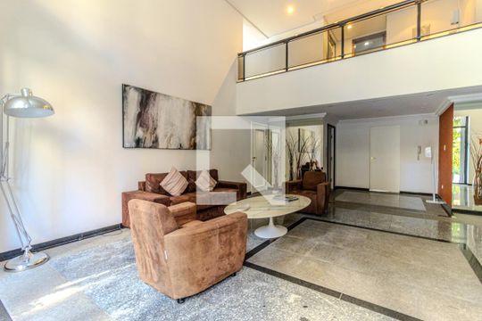 Hall Social de apartamento para alugar com 4 quartos, 245m² em Higienópolis, São Paulo