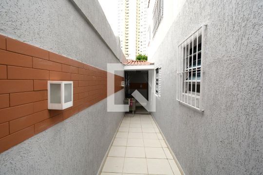 Quintal de casa à venda com 4 quartos, 167m² em Vila Anhanguera, São Paulo