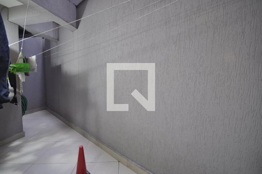 Área de Serviço de casa para alugar com 3 quartos, 300m² em Vila Irmaos Arnoni, São Paulo