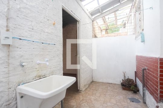 Área de Serviço de apartamento à venda com 2 quartos, 60m² em Passo D’areia, Porto Alegre