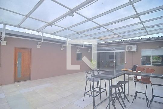 Espaço Gourmet de casa à venda com 3 quartos, 132m² em Niterói, Canoas