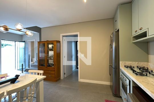 Cozinha de casa à venda com 3 quartos, 166m² em Santa Felicidade, Curitiba