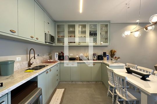 Cozinha de casa à venda com 3 quartos, 166m² em Santa Felicidade, Curitiba