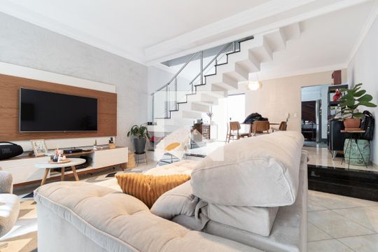 Casa à venda com 3 quartos, 160m² em Chácara Mafalda, São Paulo