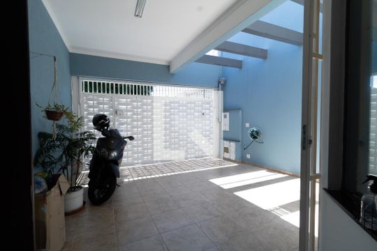 Garagem de casa à venda com 3 quartos, 160m² em Chácara Mafalda, São Paulo