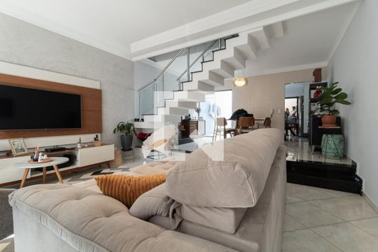 Sala de casa à venda com 3 quartos, 160m² em Chácara Mafalda, São Paulo
