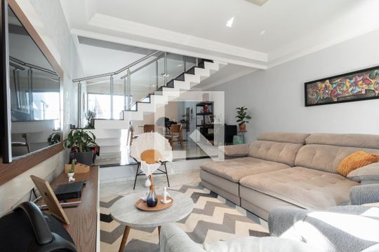 Sala de casa à venda com 3 quartos, 160m² em Chácara Mafalda, São Paulo