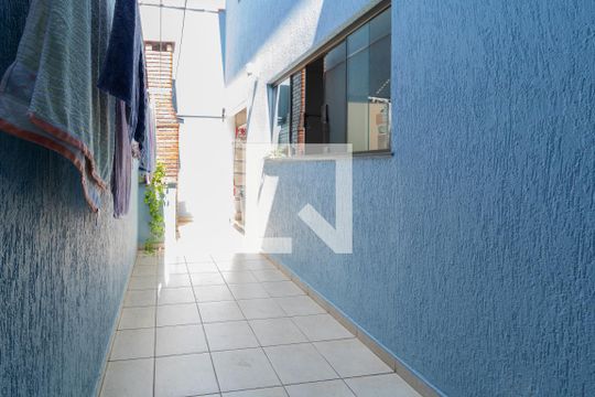 Área Externa de casa à venda com 3 quartos, 160m² em Chácara Mafalda, São Paulo