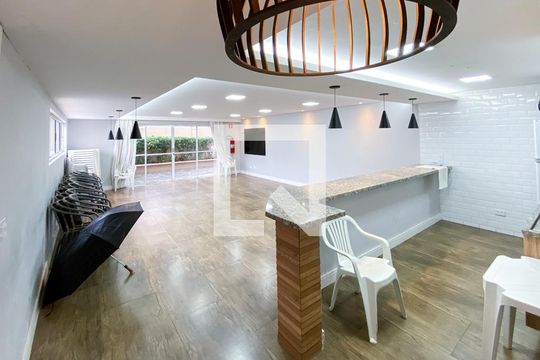 Área comum de casa de condomínio à venda com 2 quartos, 68m² em Jardim Sarah, São Paulo