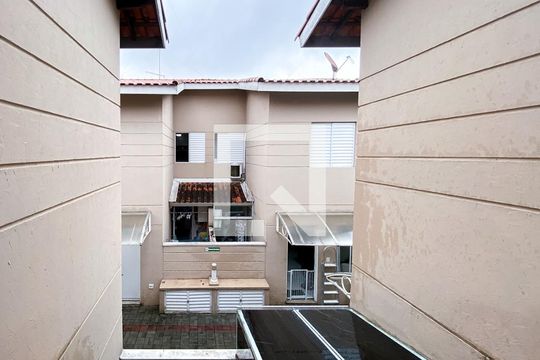 Vista de casa de condomínio à venda com 2 quartos, 68m² em Jardim Sarah, São Paulo