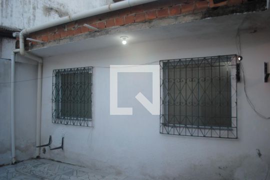 Vista dos fundos  de casa para alugar com 3 quartos, 44m² em Mussurunga I, Salvador