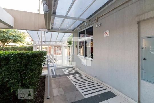 Portaria de apartamento para alugar com 2 quartos, 56m² em Vila Galvão, Guarulhos