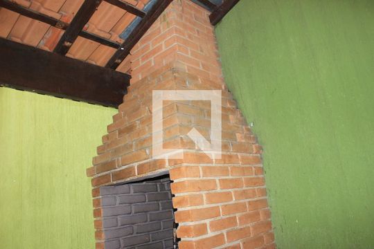 Quintal/ Churrasqueira de casa à venda com 3 quartos, 180m² em Pq Continental 2, Guarulhos